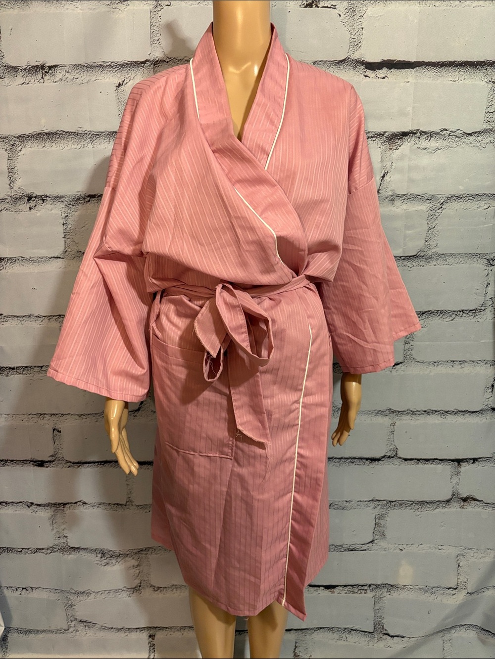 Vintage Mauve Women’s Lightweight Robe One size Fits All